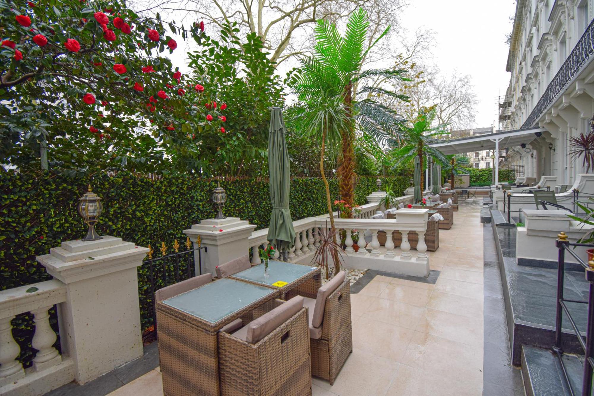 Pembridge Palace Hotel Londra Exterior foto